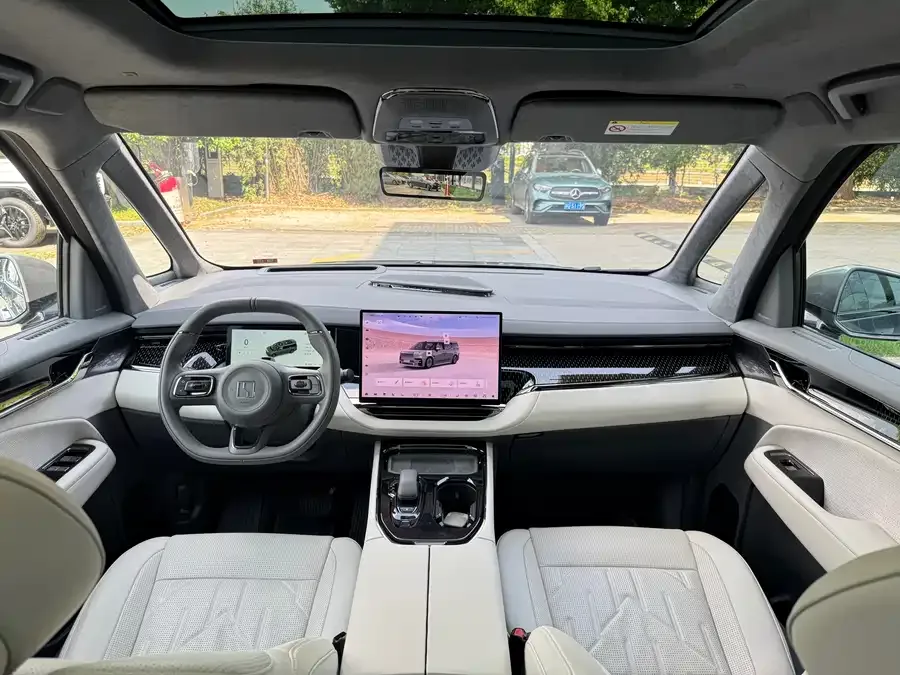 Zeekr 009 Zeekr 009 2024 seven-seat aisle version four-wheel drive 108kWh 2025 — миниатюра 4