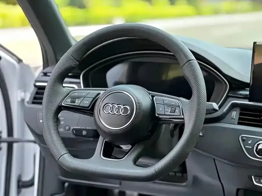 Audi a4 l 2024 40 TFSI luxury and dynamic model 2024 — миниатюра 4
