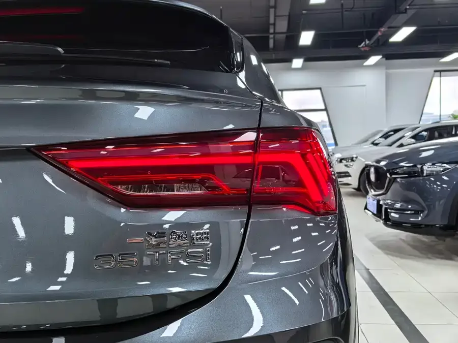 Audi Q3 Sportback 2022 35 TFSI Enterprising 2022 — миниатюра 2