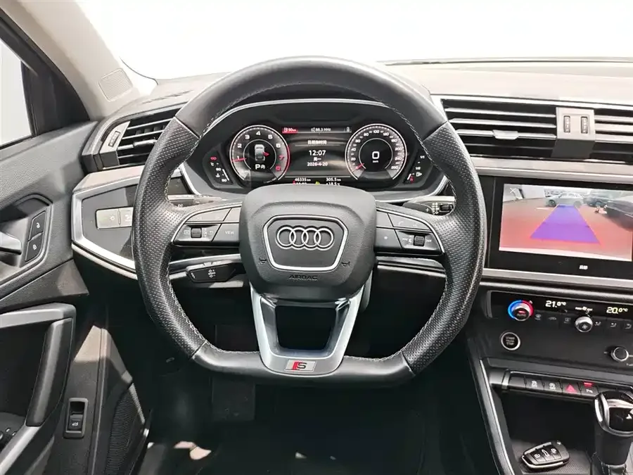 Audi Q3 SPORTBACK 2022 40 TFSI Fashion Edition 2022 — миниатюра 2
