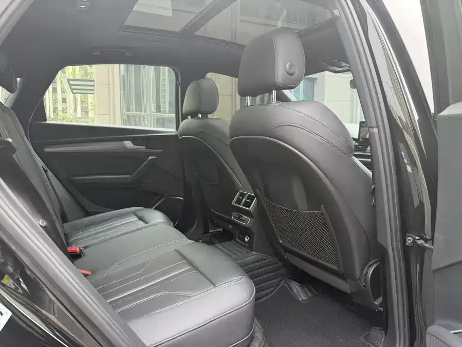 Audi Q5L Sportback 2022 40 TFSI RS kit burning speed type 2022 — миниатюра 2