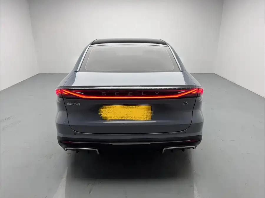Geely Galaxy L6 Galaxy L6 2023 125km MAX 2024 — миниатюра 2