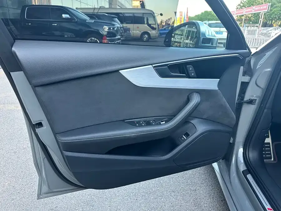 Audi S4 2022 S4 3.0TFSI 2022 — миниатюра 3