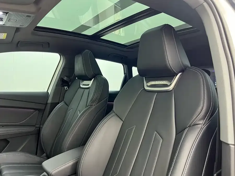 Audi Q4 e-tron 2024 40 e-tron Creative Edition 2024 — миниатюра 4