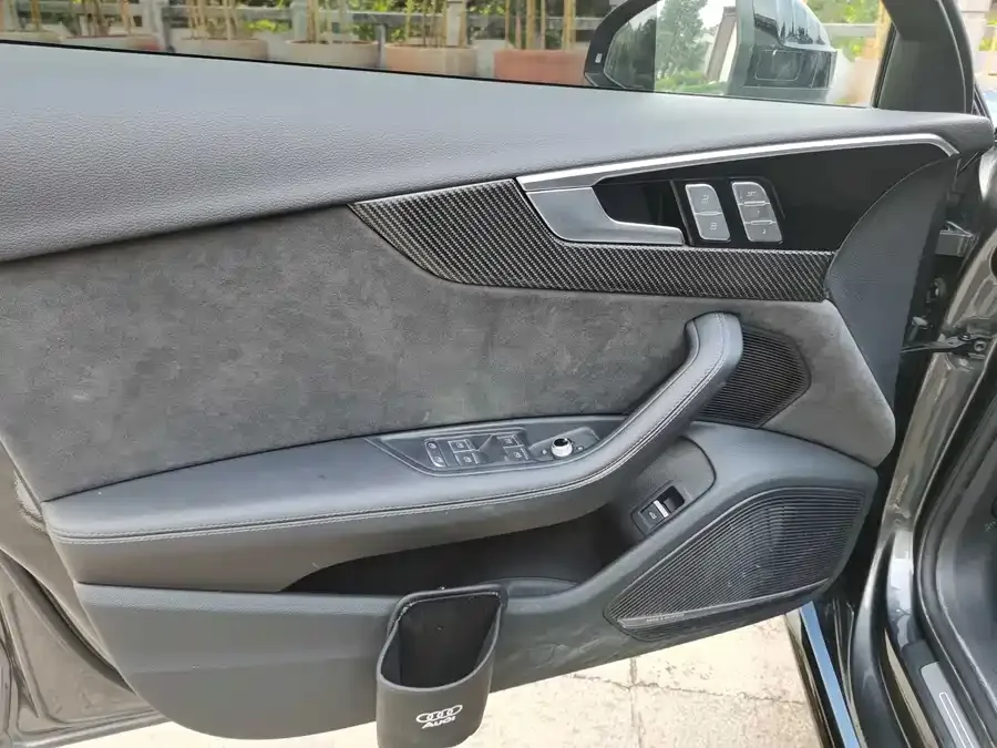 Audi a4 l 2024 45 TFSI quattro premium dynamic model 2024 — миниатюра 4