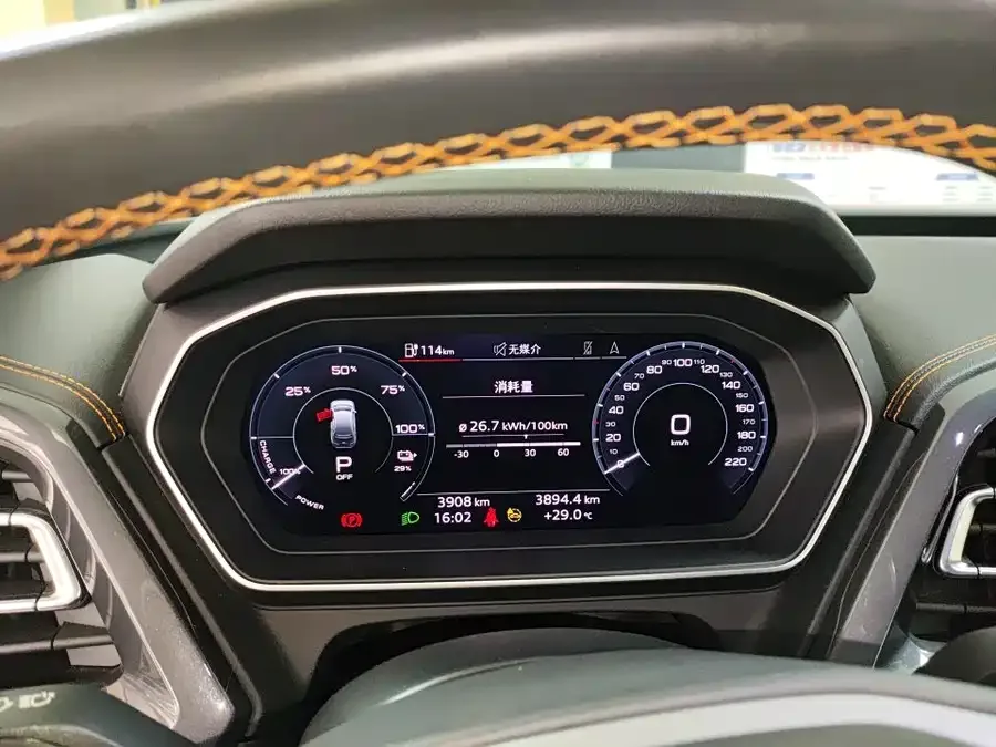 Audi Q4 e-tron 2024 40 e-tron Creative Edition 2025 — миниатюра 5