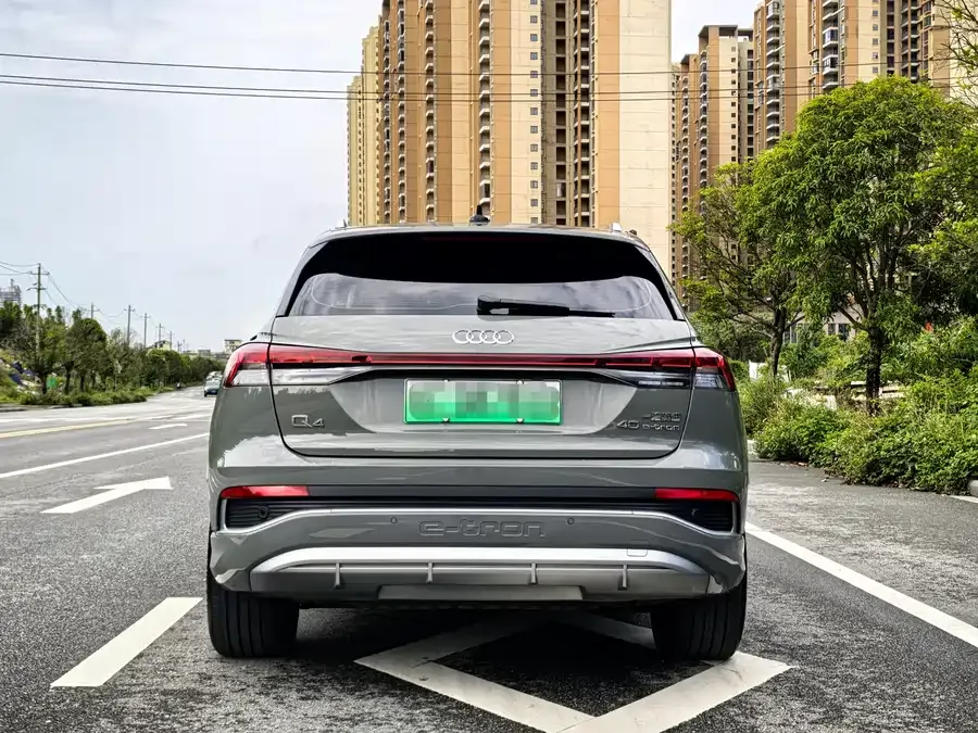 Audi Q4 e-tron 2024 40 e-tron Creative Edition 2024 — миниатюра 2