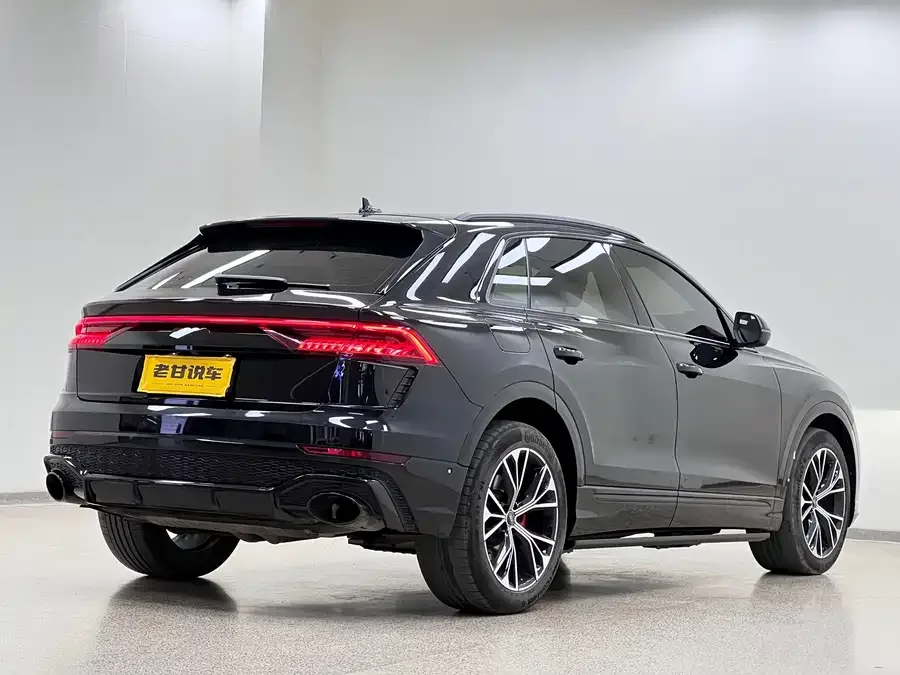 Audi Q8 2022 55 TFSI luxury and dynamic model 2022 — миниатюра 2