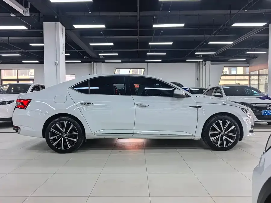 Skoda SuperB Superb 2023 facelifted TSI280 DSG exclusive version 2023 — миниатюра 4