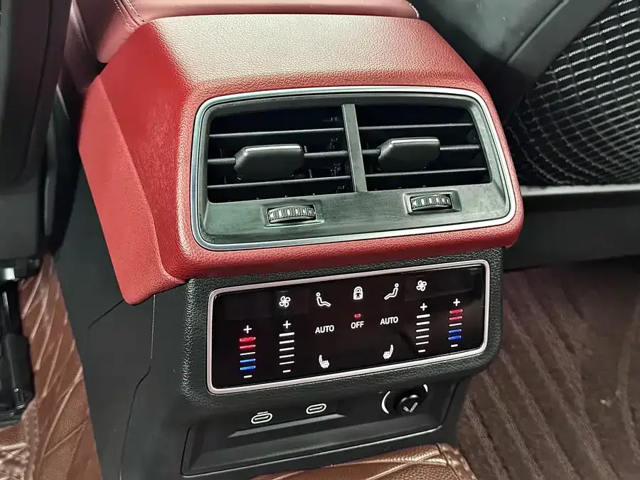 Audi A7L 2023 45 TFSI quattro S-line Black Warrior Edition 2023 — миниатюра 5