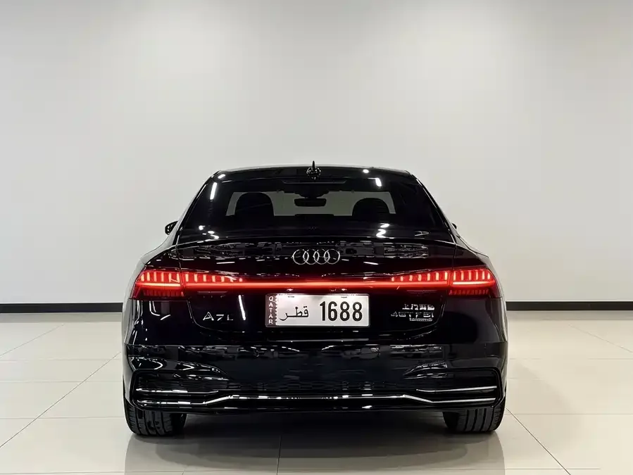Audi A7L 2024 45TFSI S-line Dream Flow Crystal Set 2024 — миниатюра 2