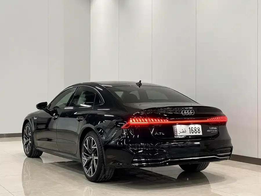 Audi A7L 2024 45TFSI S-line Dream Flow Crystal Set 2024 — миниатюра 4