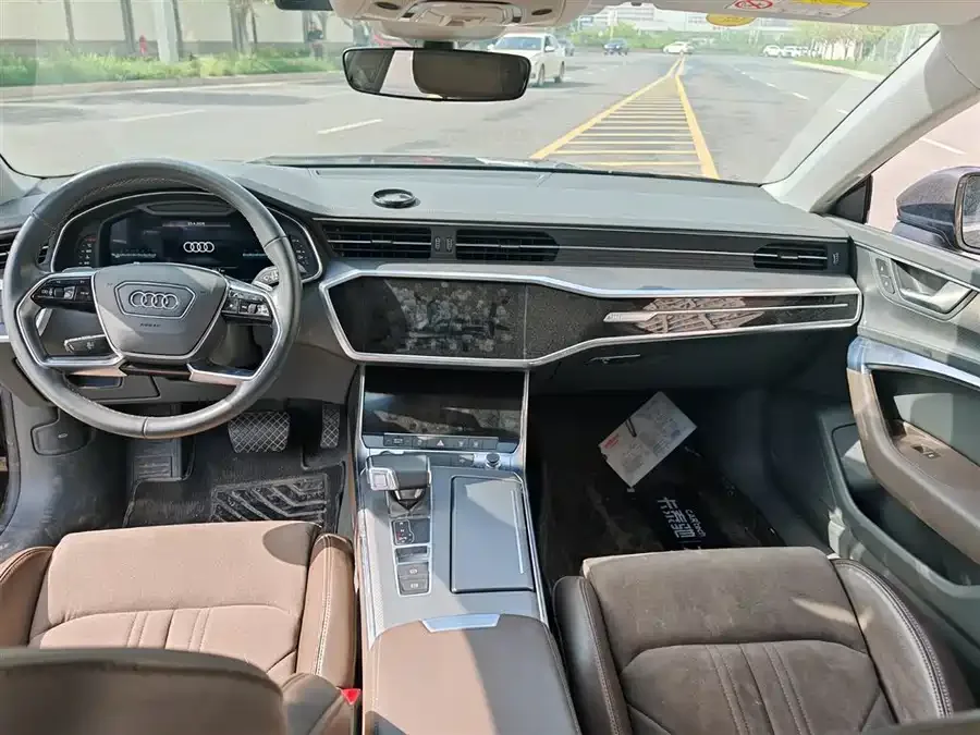 Audi A7L 2024 45TFSI S-line Dream Flow Crystal Set 2024 — миниатюра 5