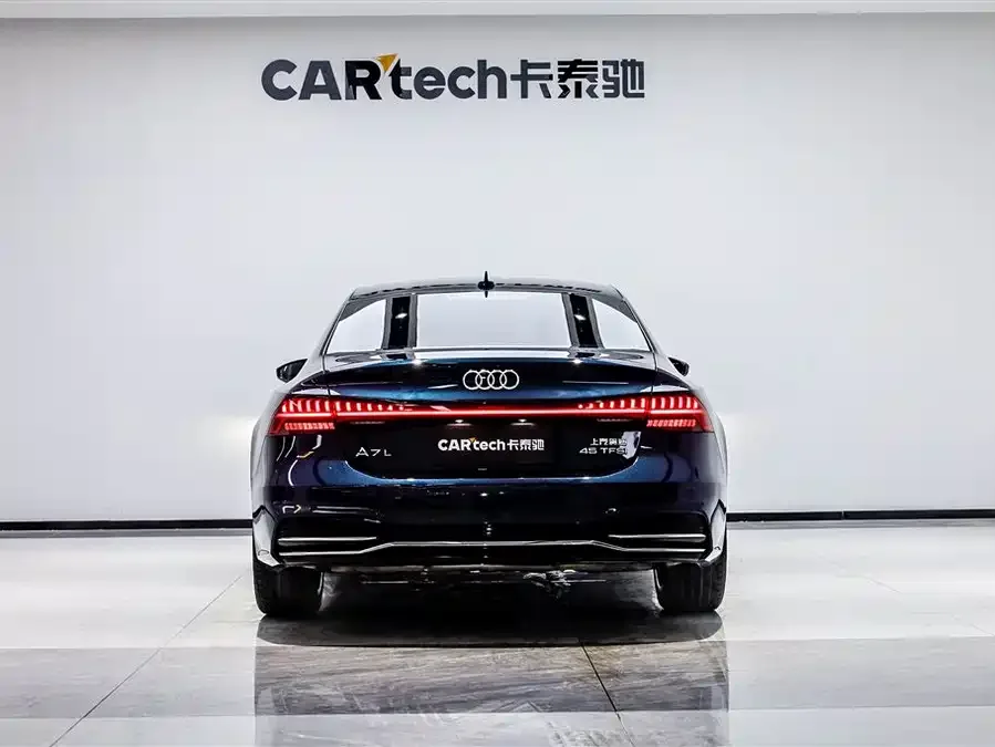 Audi A7L 2024 45TFSI S-line Dream Flow Crystal Set 2024 — миниатюра 2