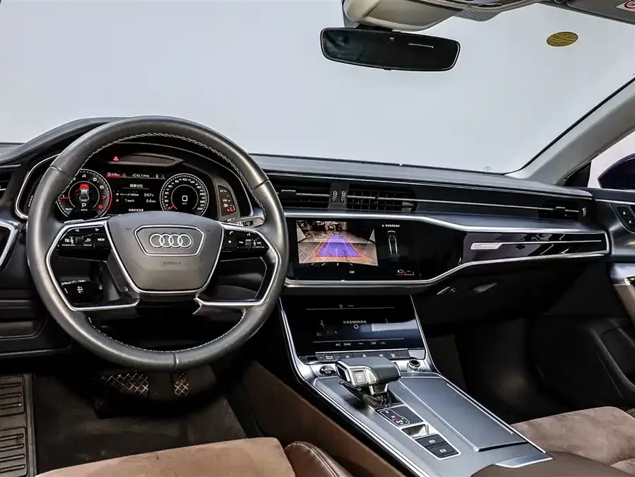 Audi A7L 2024 45TFSI S-line Dream Flow Crystal Set 2024 — миниатюра 4