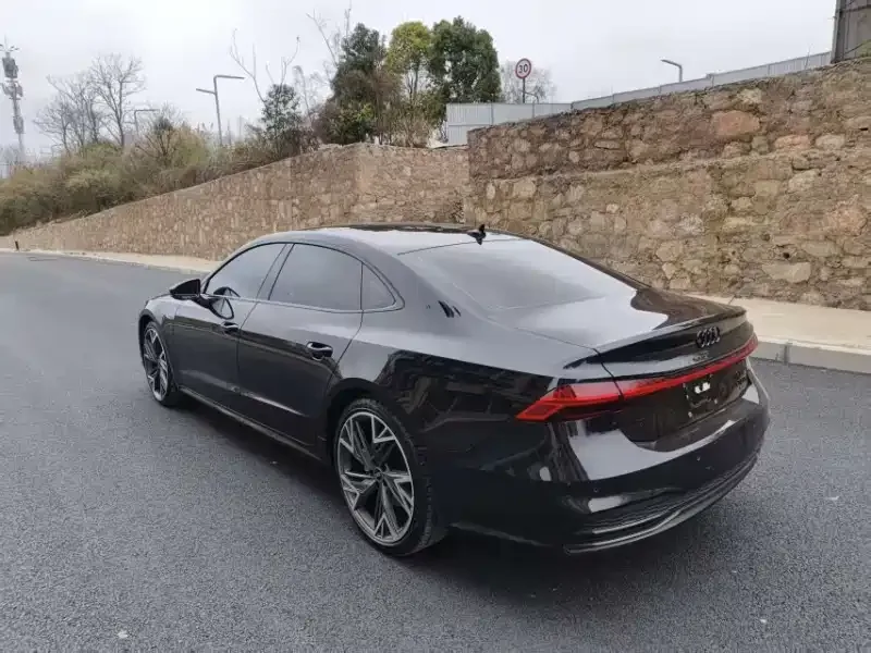 Audi A7L 2025 45 TFSI quattro Black Warrior Edition 2024 — миниатюра 3