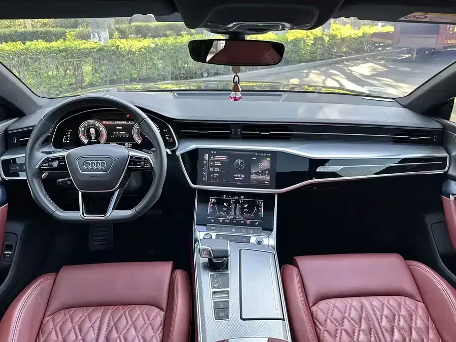 Audi A7L 2023 45 TFSI quattro S-line Black Warrior Edition 2023 — миниатюра 5