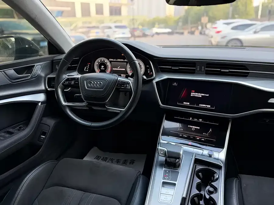 Audi A7L 2024 45 TFSI Luxury Edition 2024 — миниатюра 4