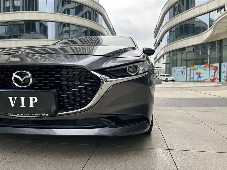 Mazda Axela Mazda3 Angkesela 2021 2.0L Automatic Quality Edition 2022 — миниатюра 3
