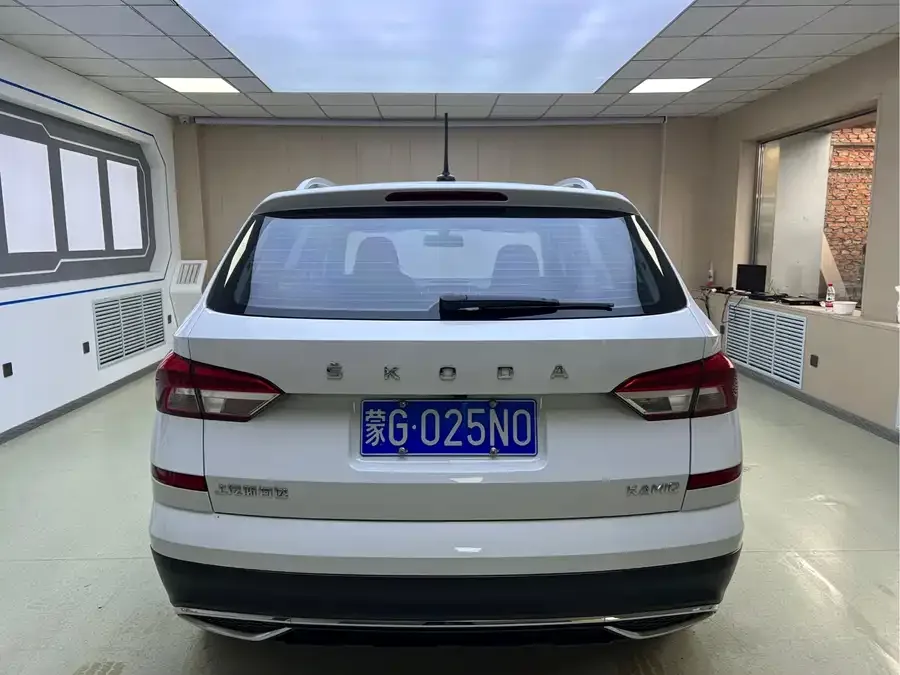 Skoda Kamiq Komic 2023 1.5L automatic comfort version 2023 — миниатюра 2