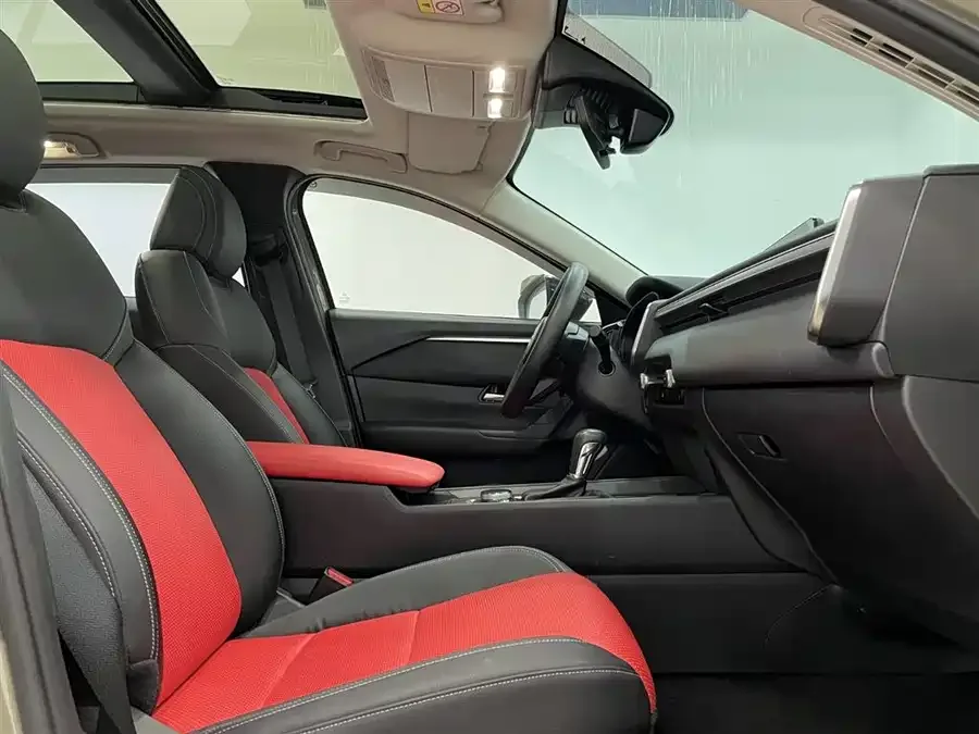 Mazda CX-50 Mazda CX-50 also available for 2023 2.0L Leading Edition 2024 — миниатюра 4