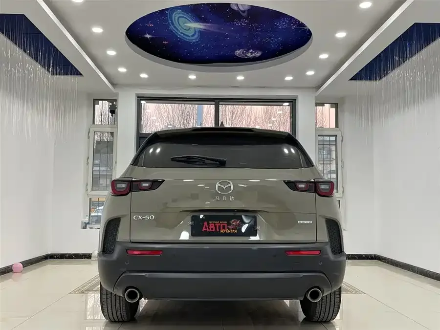 Mazda CX-50 Mazda CX-50 also available for 2023 2.0L Leading Edition 2024 — миниатюра 5