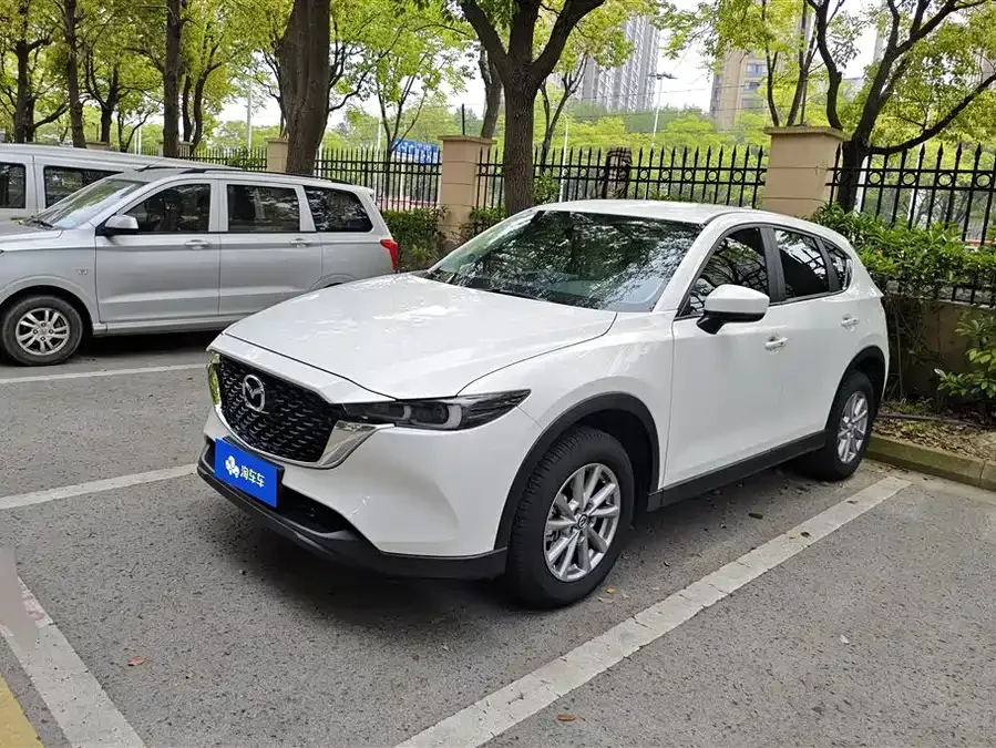 Mazda CX5 2024 2.0L automatic two-wheel drive comfort model 2024 — фото 1, купить с доставкой в Москву