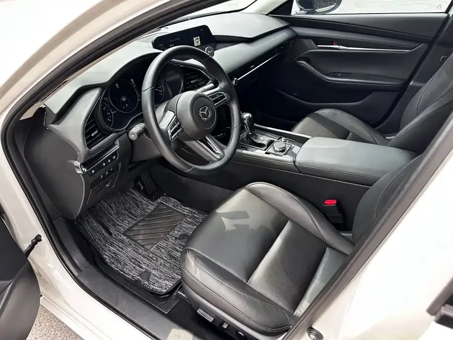Mazda Axela Mazda 3 Angkesaila 2023 2.0L Automatic Premium Edition 2023 — миниатюра 4