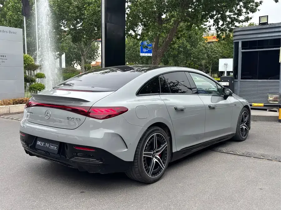 Mercedes-Benz EQE SUV AMG Mercedes-Benz EQE AMG 2023 AMG EQE 53 4MATIC+ 2023 — миниатюра 4