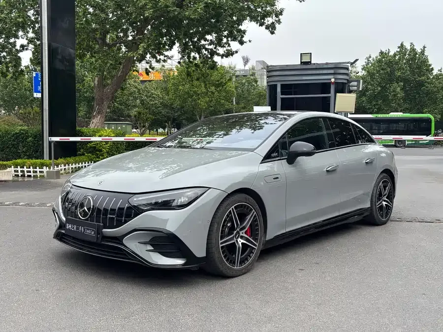 Mercedes-Benz EQE SUV AMG 2023