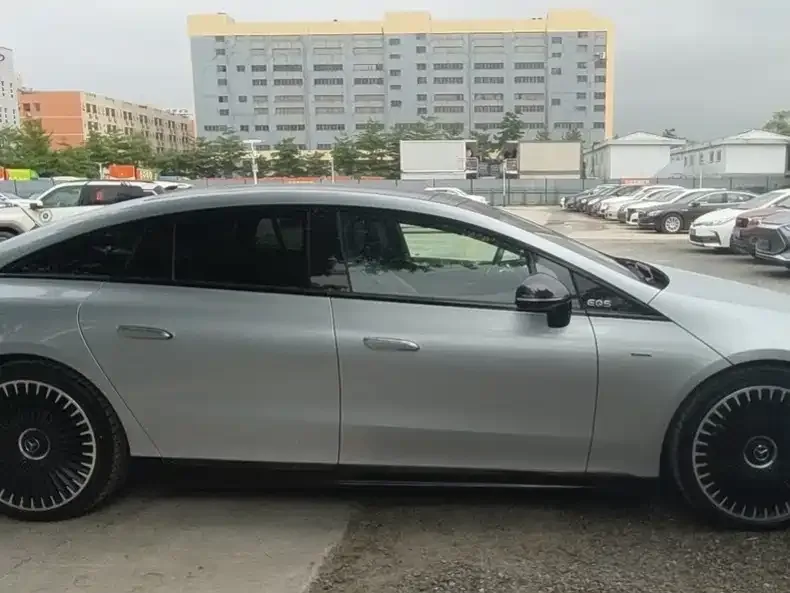Mercedes-Benz EQS AMG 2023
