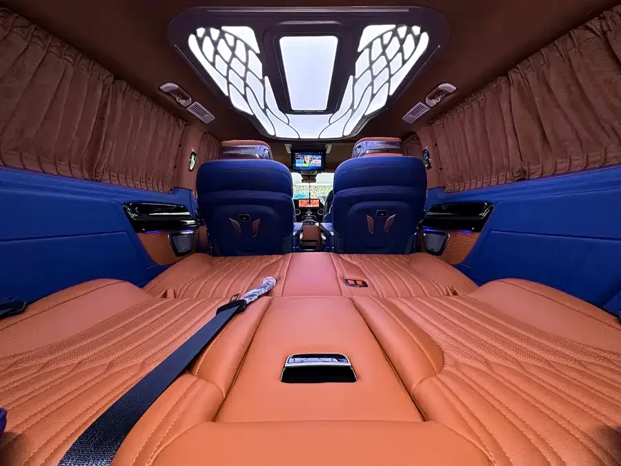 Mercedes-Benz Vito Vito 2023 2.0T Elite Edition 7 Seaters 2024 — миниатюра 4