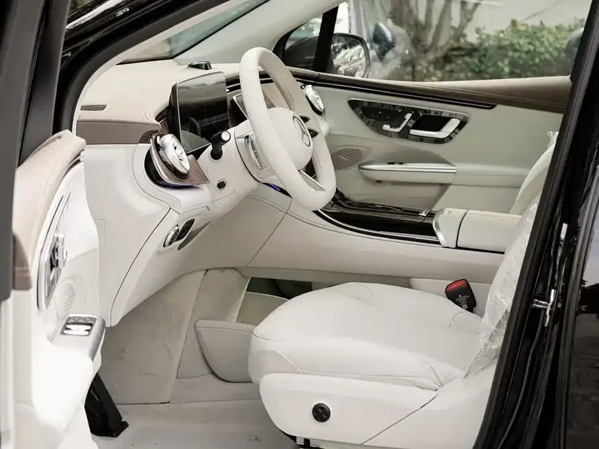 Mercedes-Benz EQE SUV Mercedes-Benz EQE SUV 2024 500 4MATIC Pioneer Edition 2026 — миниатюра 3
