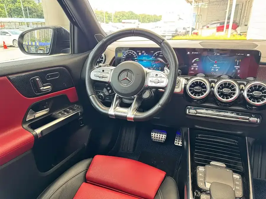 Mercedes-Benz GLB AMG Mercedes-Benz GLB AMG 2022 AMG GLB 35 4MATIC 2022 — миниатюра 3
