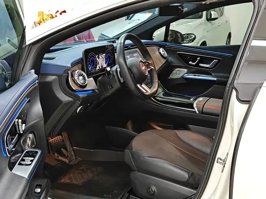 Mercedes-Benz EQE Mercedes-Benz EQE 2022 350 Luxury Edition 2023 — миниатюра 4
