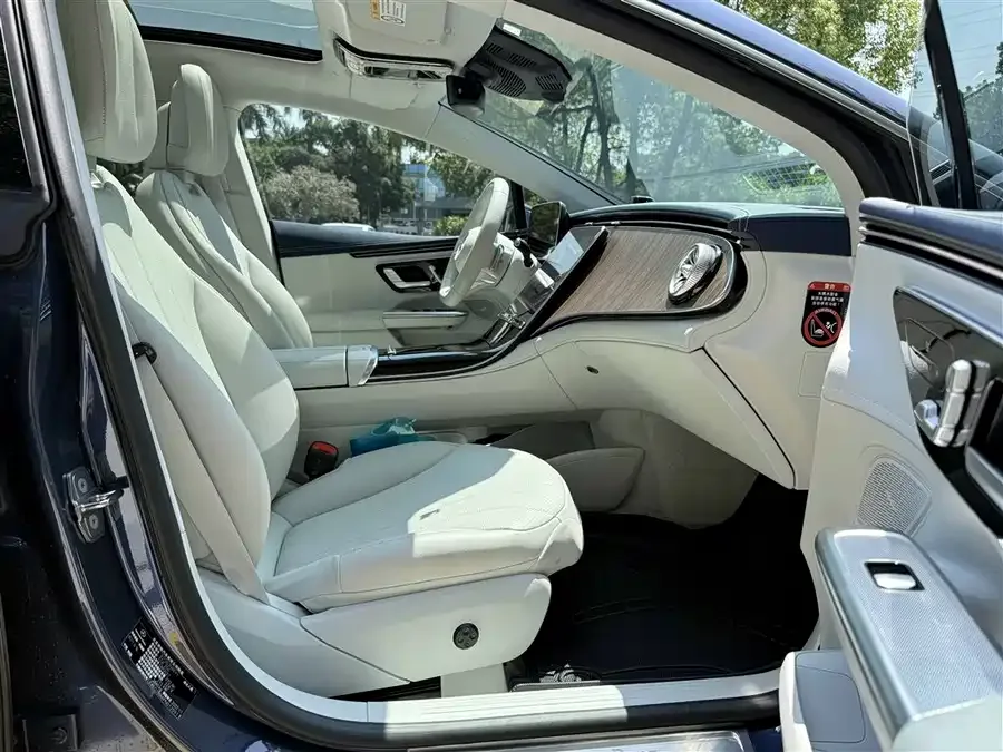 Mercedes-Benz EQE Mercedes-Benz EQE 2022 350 Pioneer Edition 2024 — миниатюра 3