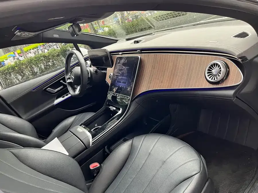 Mercedes-Benz EQE Mercedes-Benz EQE 2022 350 Luxury Edition 2023 — миниатюра 2