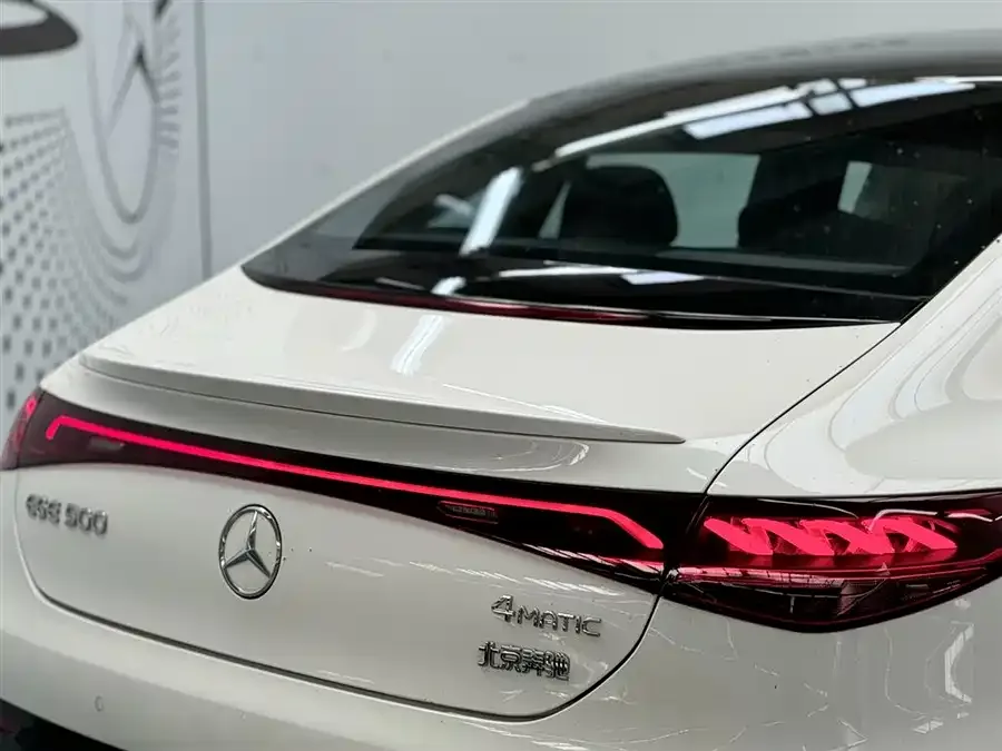 Mercedes-Benz EQE Mercedes-Benz EQE 2025 500 4MATIC Luxury Edition 2025 — миниатюра 2