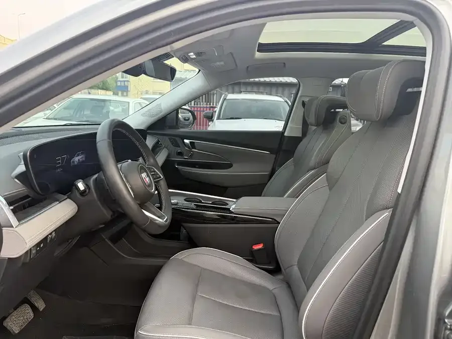 Buick E5 2023 Premium Standard Range Edition 2024 — миниатюра 2