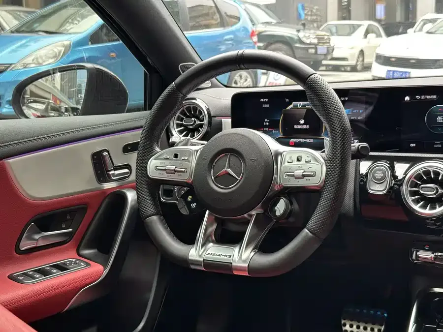 Mercedes-Benz A-Class AMG Mercedes-Benz A-Class AMG (Imported) 2023 AMG A 35 4MATIC 2023 — миниатюра 3