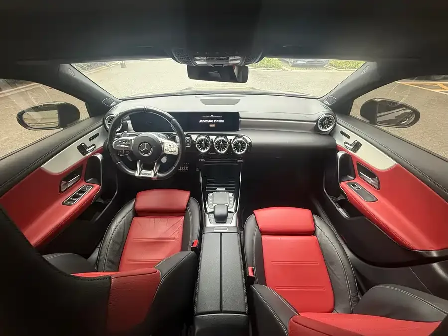 Mercedes-Benz A-Class AMG Mercedes-Benz A-Class AMG (Imported) 2023 AMG A 35 4MATIC 2024 — миниатюра 3