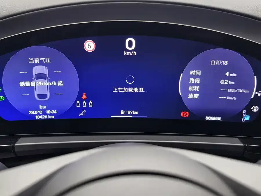 Porsche Macan New Energy Macan New Energy 2024 Macan 4 2025 — миниатюра 3