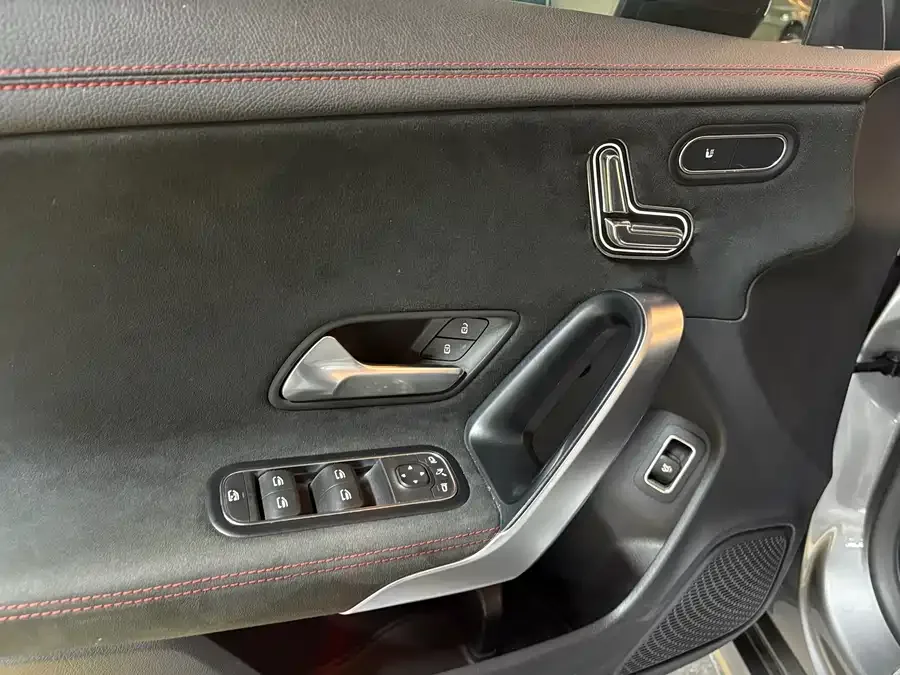 Mercedes-Benz CLA-Class Mercedes-Benz CLA (Imported) 2022 CLA 200 2022 — миниатюра 2