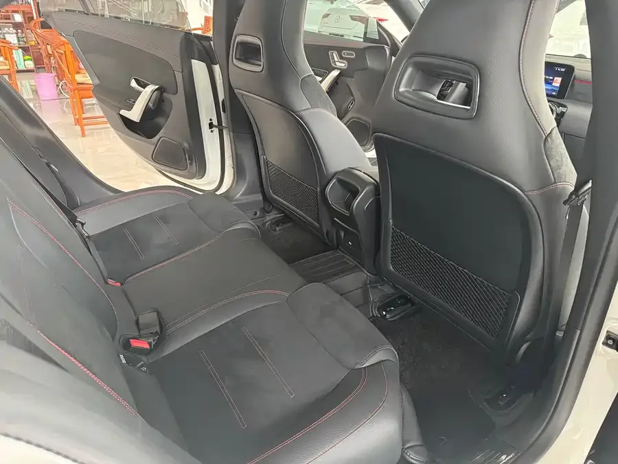 Mercedes-Benz CLA-Class Mercedes-Benz CLA (Imported) 2024 CLA 200 2024 — миниатюра 3