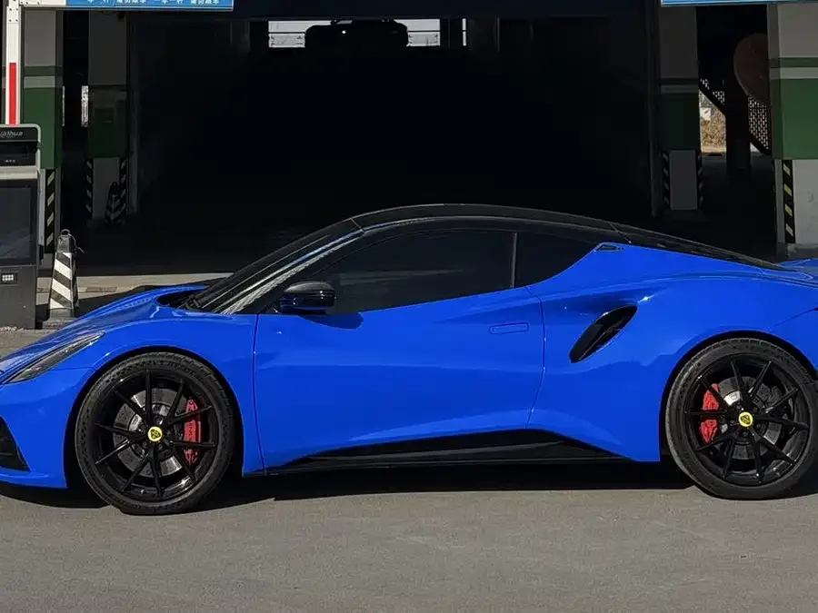 Lotus EMIRA EMIRA 2021 2.0T DCT First Edition 2023 — миниатюра 2