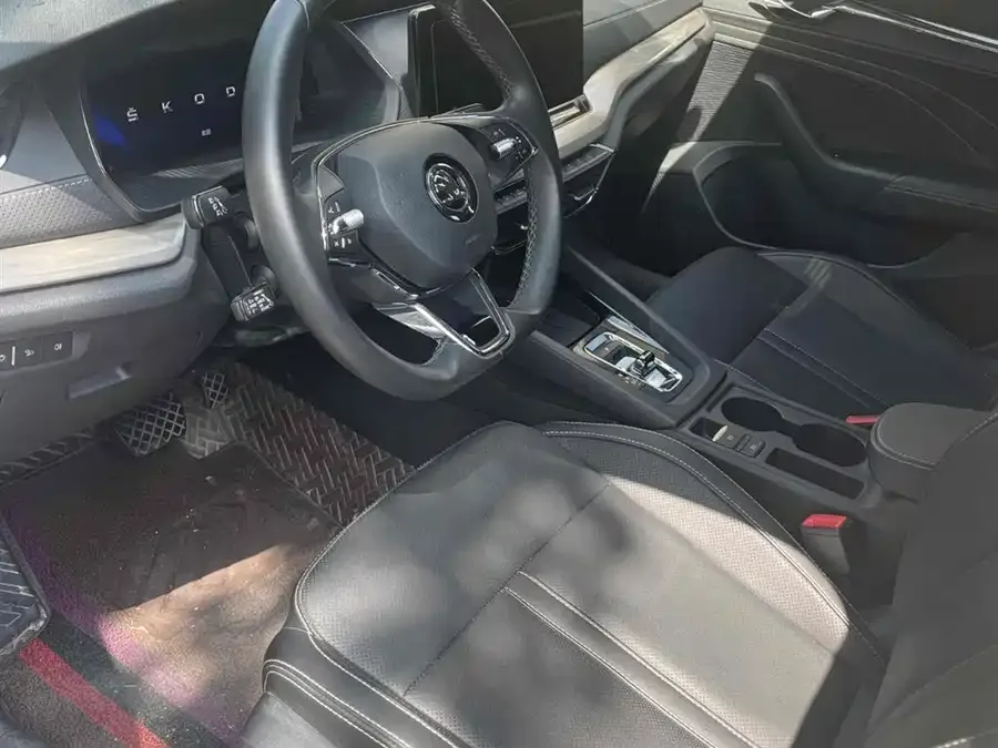 Skoda Octavia Octavia 2022 PRO TSI280 Premium Edition 2022 — миниатюра 2