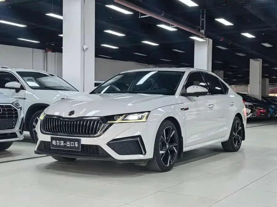 Skoda Octavia Octavia 2022 PRO TSI280 Premium Edition 2022 — фото 1, купить с доставкой в Москву