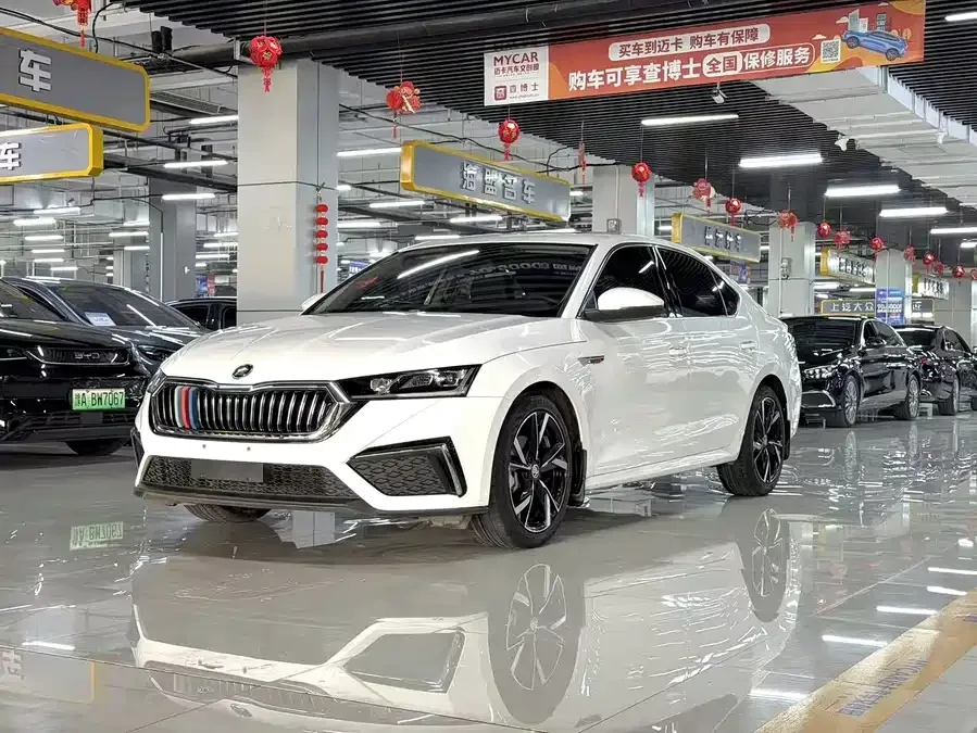 Skoda Octavia Octavia 2022 PRO TSI280 Premium Edition 2022 — фото 1, купить с доставкой в Москву