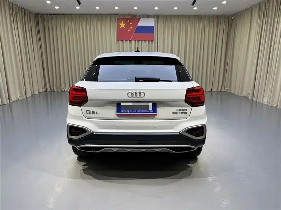 Audi Q2L 2022 35 TFSI Fashionable and Elegant 2022 — миниатюра 2