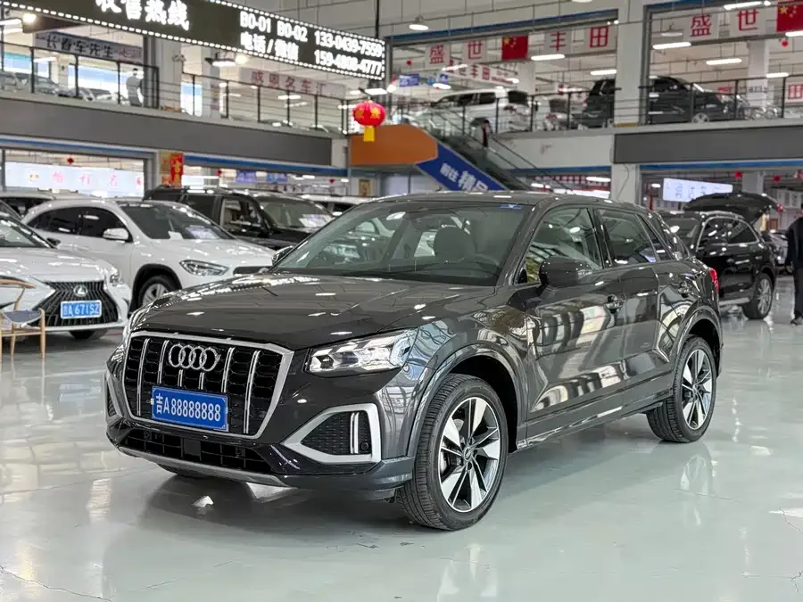 Audi Q2L 2022 35 TFSI Fashionable and Elegant 2023 — фото 1, купить с доставкой в Москву